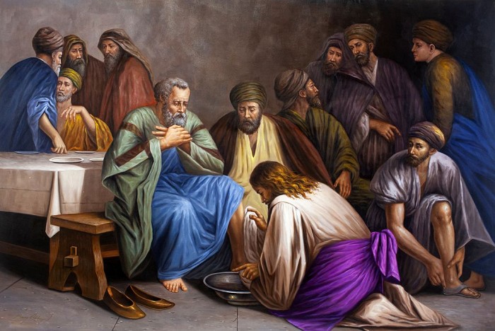 Image of Jesus washing the disciples feet.